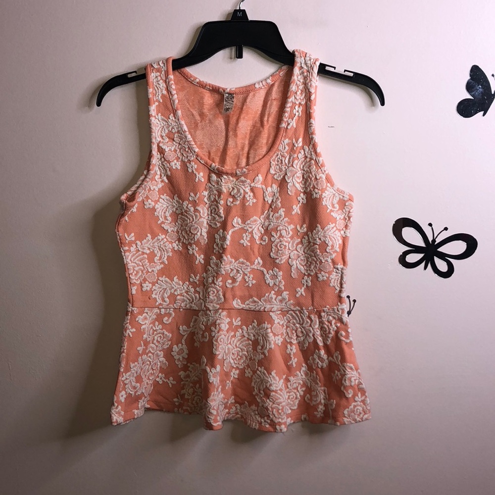 Bella D. Peach Floral Lace Peplum Tank Top